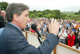 Imagem de Gabinete Germano Rigotto, dia 21/03/2003, horário 11:38. Autor: Nabor Goulart