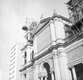 Colocação da Cúpula da Catedral